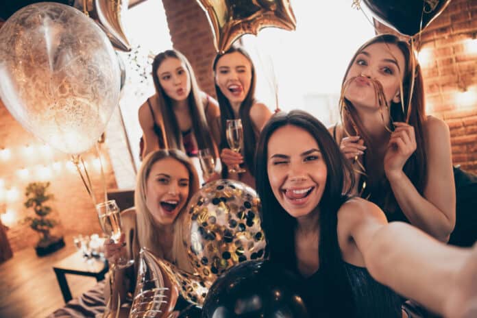 Meilleures villes françaises pour un EVJF original et rempli d’activités entre filles !
