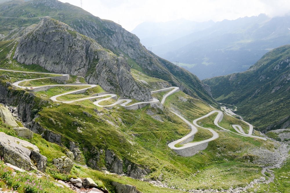 Route du côté sud du Saint-Gothard