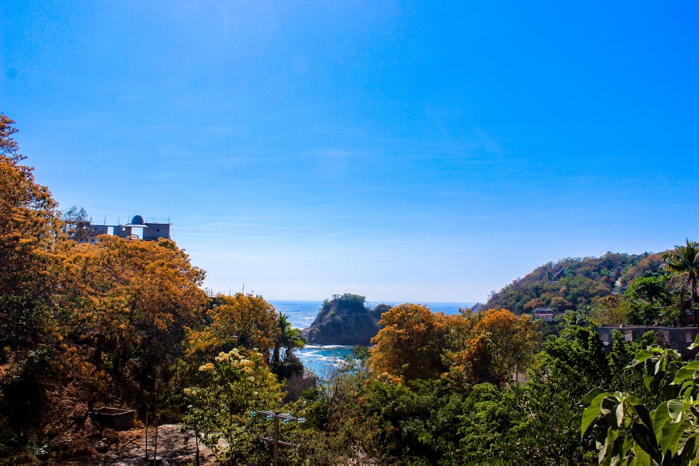 Vue des plages de Mazunte depuis la montagne